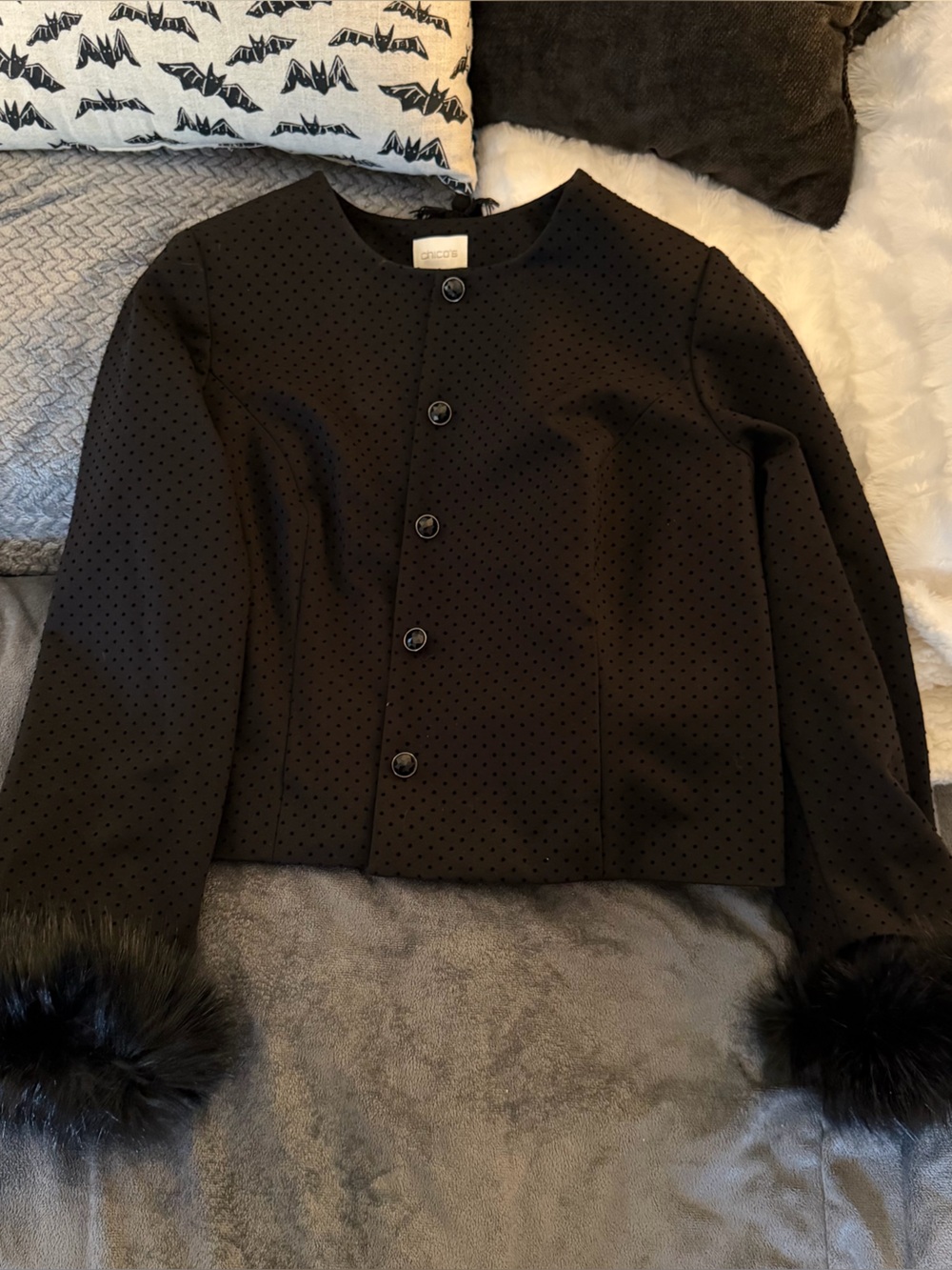 chicos black polka dot top w/ fur sleeves y2k